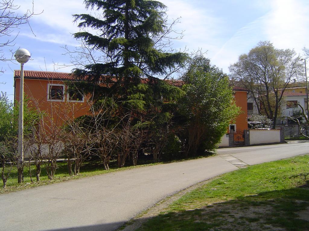 Villa Helena Pula Exteriör bild